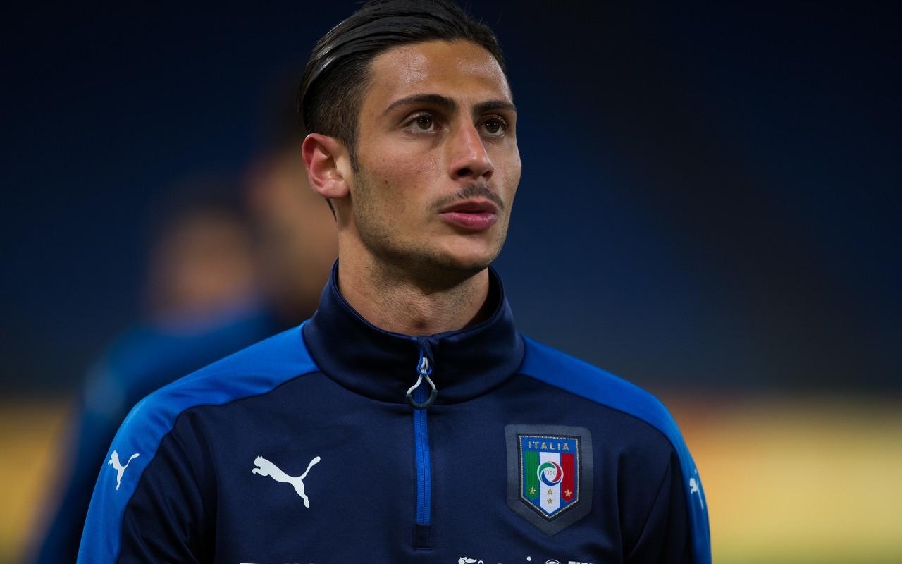 一名球员不 一名球员不