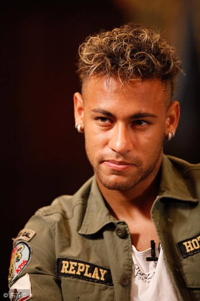 骑士更丰富 骑士更丰富