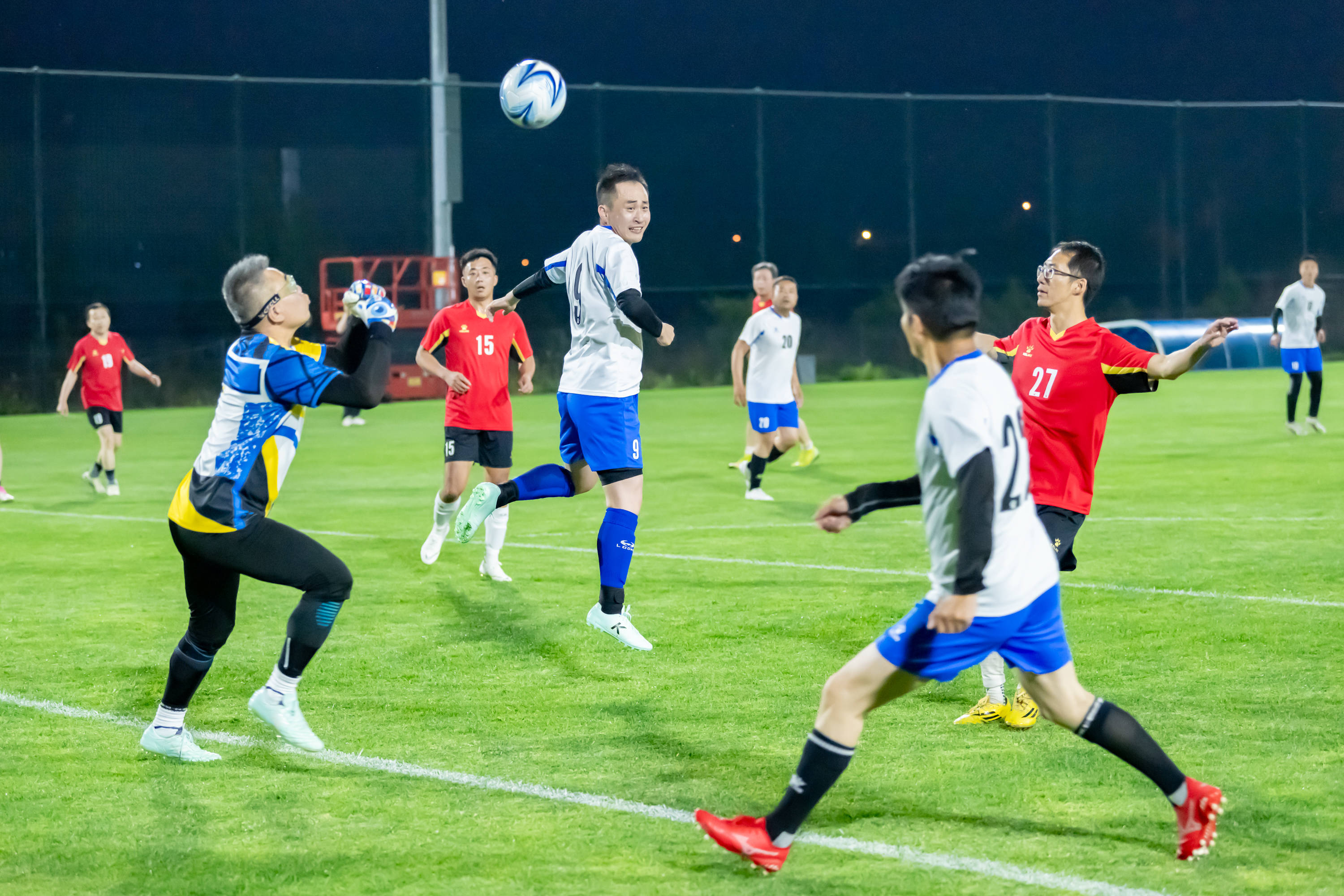 对足球的无 对足球的无