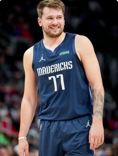 选手们在比 选手们在比