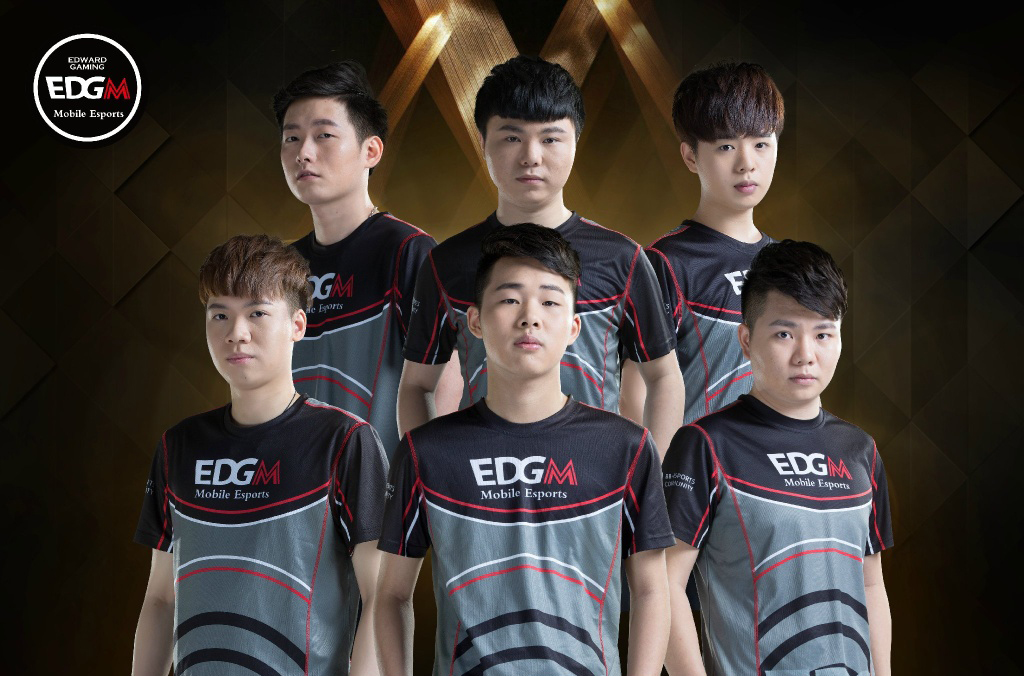 通过强调球 通过强调球