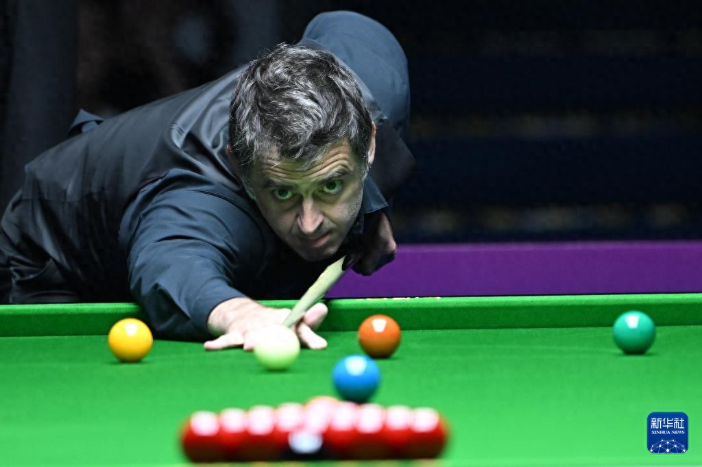 他迅速融入 他迅速融入