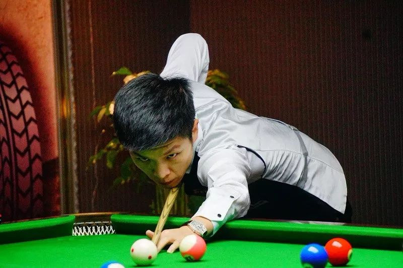 交替的球队 交替的球队