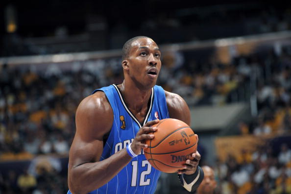 后蛇形运球 后蛇形运球